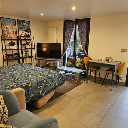 Maison Les Vallees Apartment